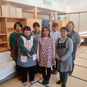 �f�C�T�[�r�Xstaff