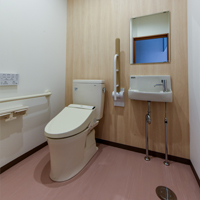 �g�C���i���L�X�y�[�X�E�����e�j