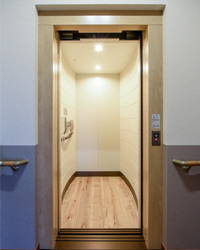 �G���x�[�^�[�z�[��